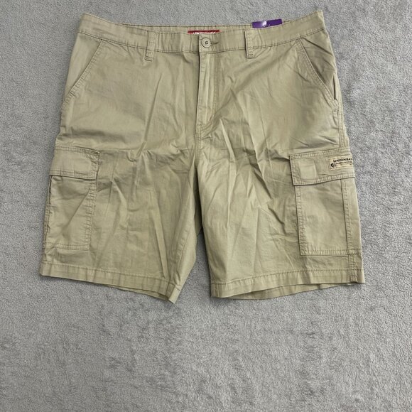 NEW Unionbay Men's Size 40 Cargo Shorts Tan - Picture 1 of 7